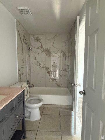 7967 S SHAYLA DR, West Jordan, UT 84088