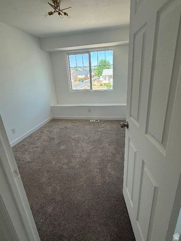 7967 S SHAYLA DR, West Jordan, UT 84088