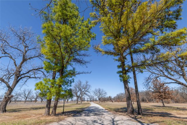 15217 Highway 6, Carbon, TX 76435