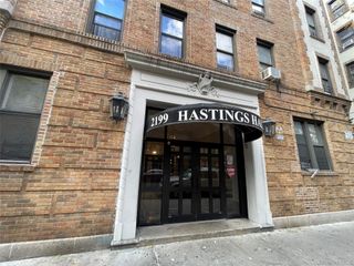 2199 Holland Avenue 3E, Bronx, NY 10462
