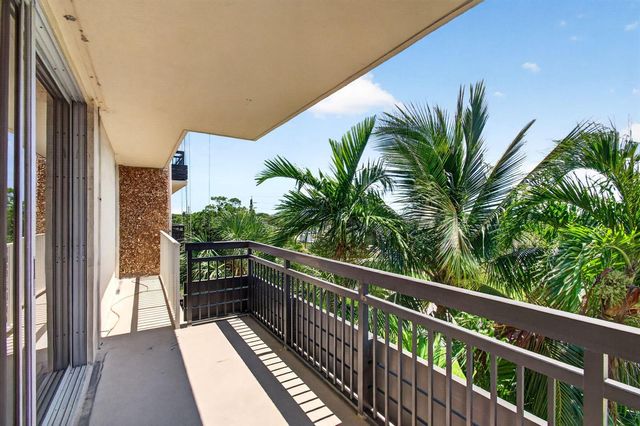 555 NW 4 Avenue 4230, Boca Raton, FL 33432