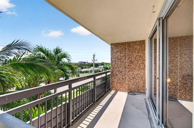 555 NW 4 Avenue 4230, Boca Raton, FL 33432