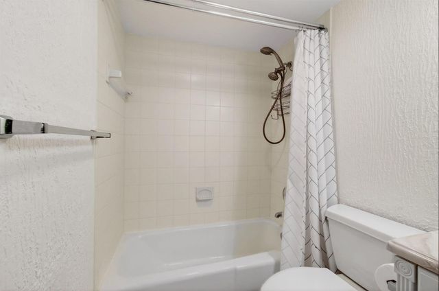 555 NW 4 Avenue 4230, Boca Raton, FL 33432
