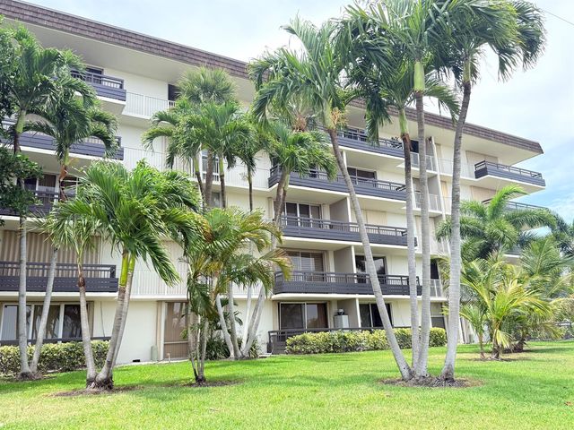 555 NW 4 Avenue 4230, Boca Raton, FL 33432
