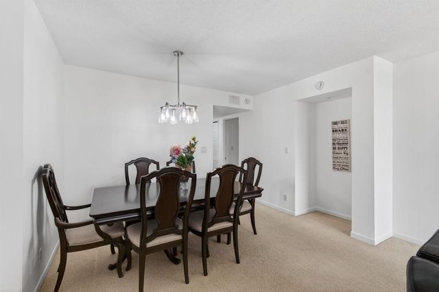 555 NW 4 Avenue 4230, Boca Raton, FL 33432
