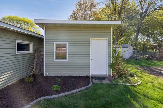 1926 Pine Street, White Bear Lake, MN 55110