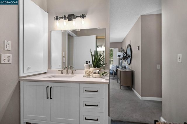 1129 Ptarmigan Dr 3, Walnut Creek, CA 94595