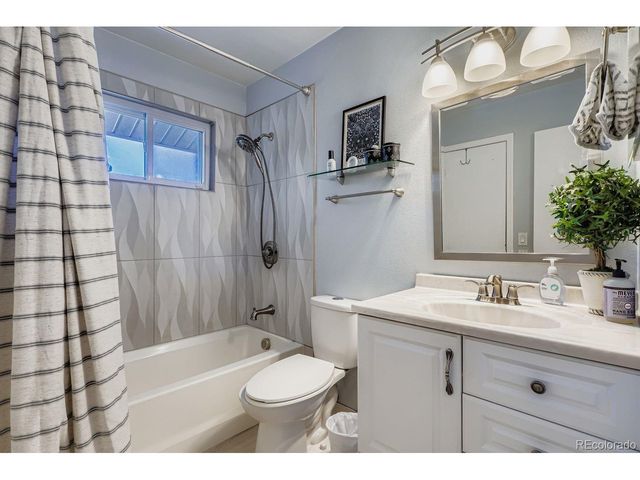 1997 S Peoria St, Aurora, CO 80014