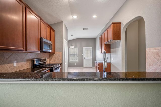 631 E Newport Bend, Katy, TX 77494
