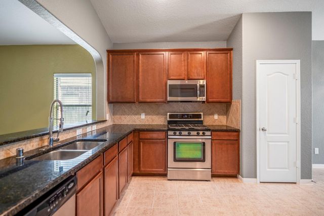 631 E Newport Bend, Katy, TX 77494