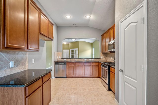 631 E Newport Bend, Katy, TX 77494