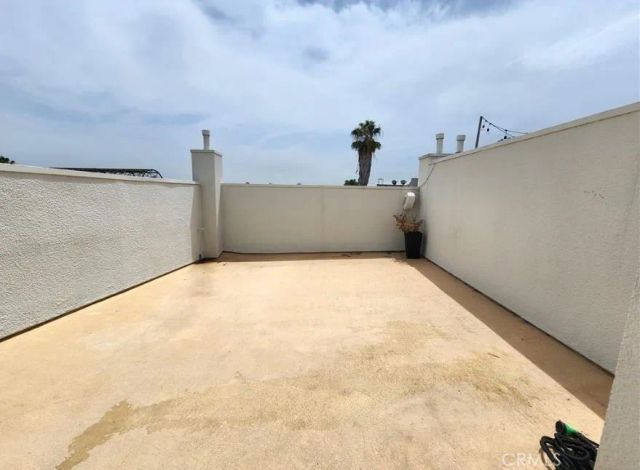 14631 Dickens Street 11, Sherman Oaks, CA 91403