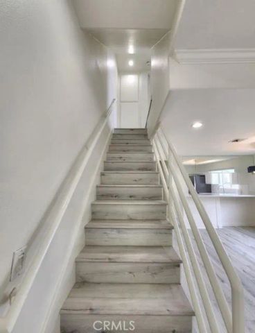 14631 Dickens Street 11, Sherman Oaks, CA 91403