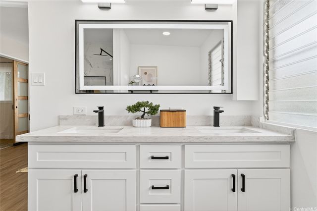 4124 Likini Street, Honolulu, HI 96818