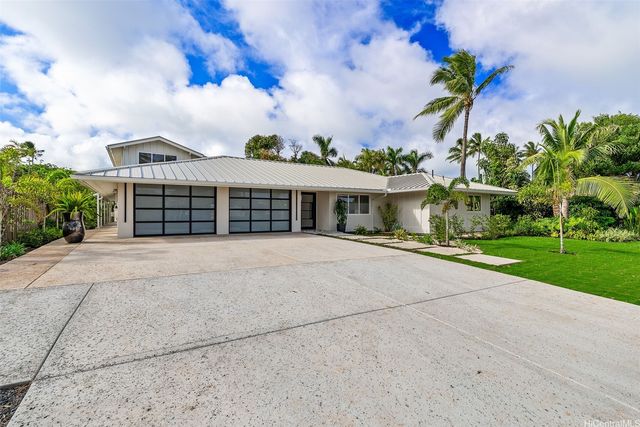 1251 Kainui Drive, Kailua, HI 96734