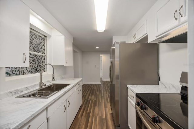 306 E LANGSNER STREET, Englewood, FL 34223