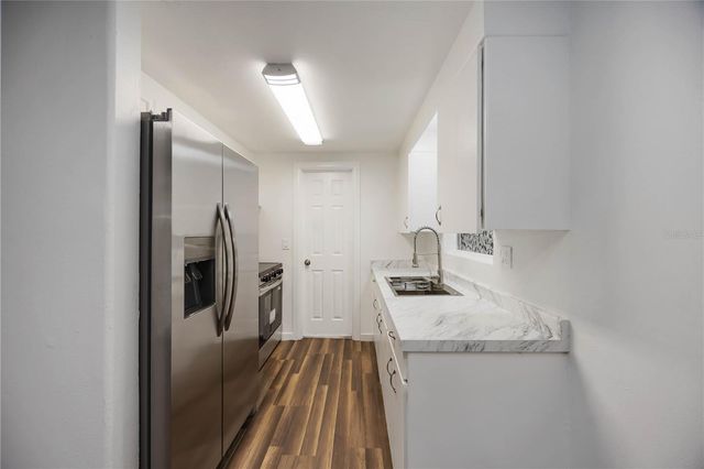 306 E LANGSNER STREET, Englewood, FL 34223