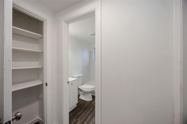 306 E LANGSNER STREET, Englewood, FL 34223