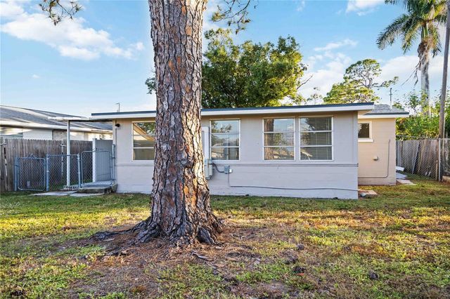 306 E LANGSNER STREET, Englewood, FL 34223