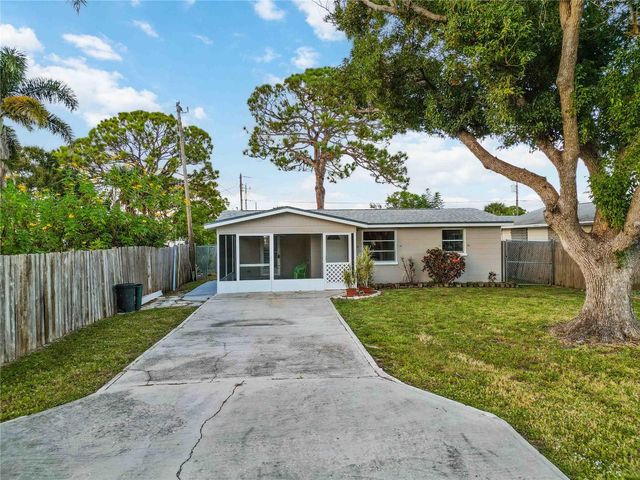 306 E LANGSNER STREET, Englewood, FL 34223