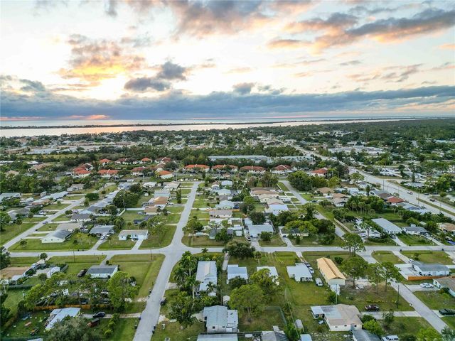 306 E LANGSNER STREET, Englewood, FL 34223