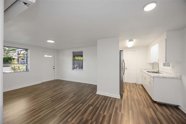 306 E LANGSNER STREET, Englewood, FL 34223