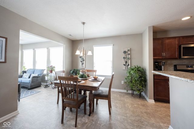 4678 W Otway Lane, New Palestine, IN 46163