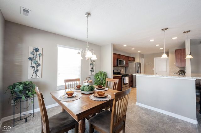 4678 W Otway Lane, New Palestine, IN 46163