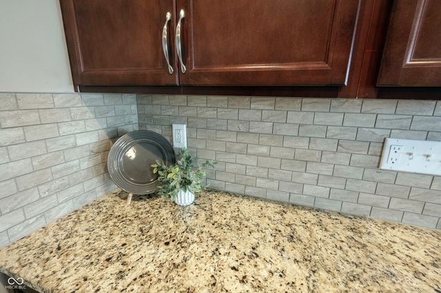 4678 W Otway Lane, New Palestine, IN 46163