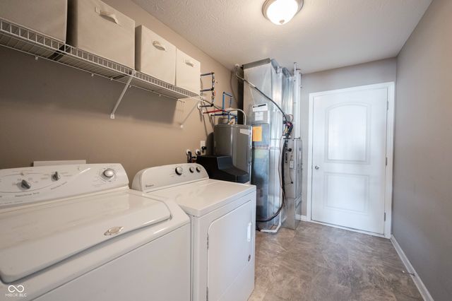 4678 W Otway Lane, New Palestine, IN 46163