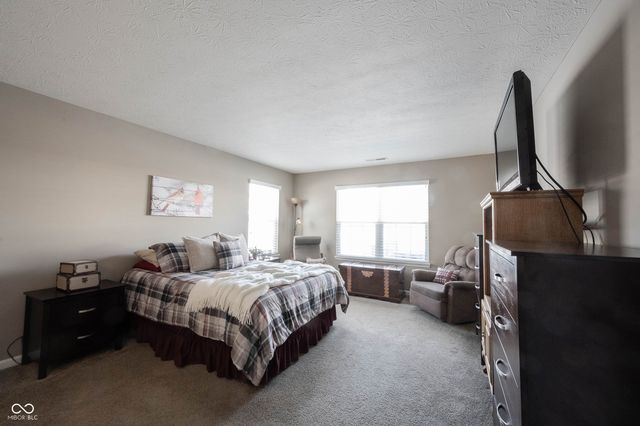 4678 W Otway Lane, New Palestine, IN 46163