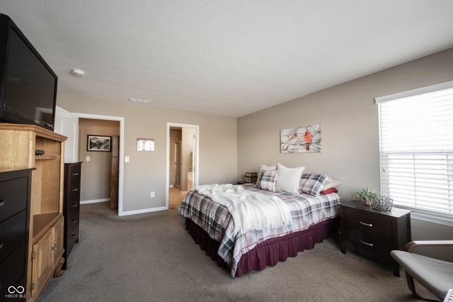 4678 W Otway Lane, New Palestine, IN 46163