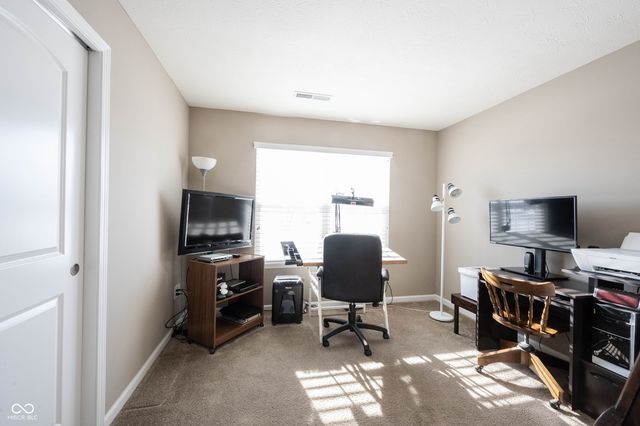 4678 W Otway Lane, New Palestine, IN 46163