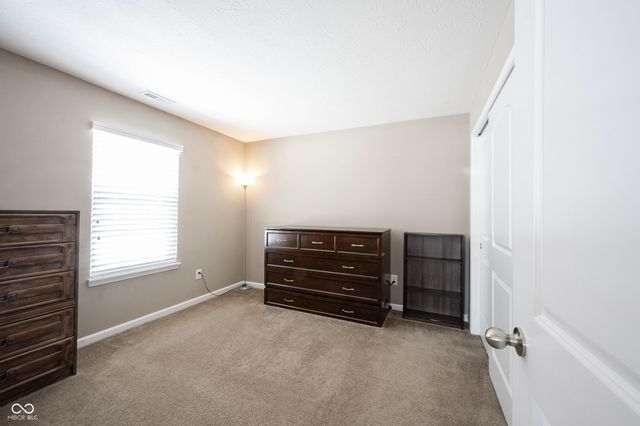 4678 W Otway Lane, New Palestine, IN 46163