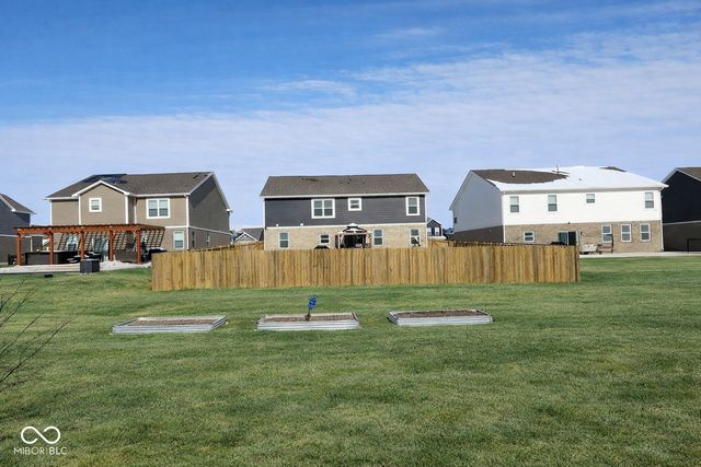 4678 W Otway Lane, New Palestine, IN 46163