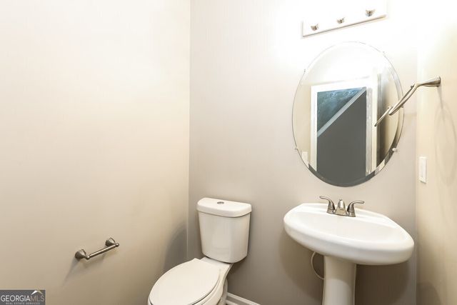 6450 Splitpine Court, Atlanta, GA 30349