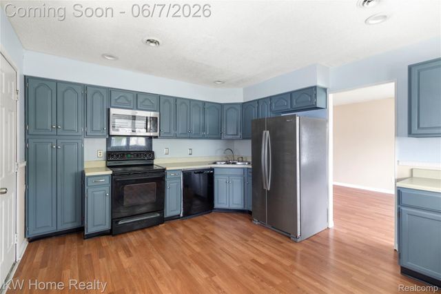 5659 Lathers Street, Garden City, MI 48135