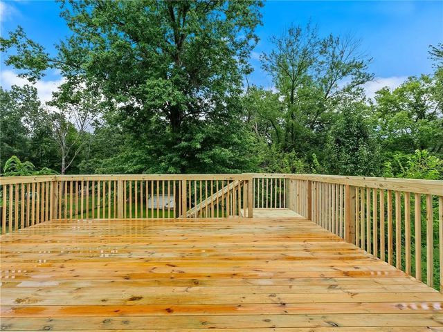 1229 Michele Drive, Excelsior Springs, MO 64024