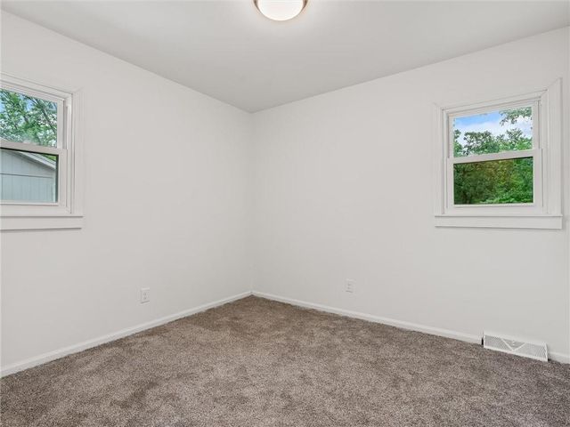 1229 Michele Drive, Excelsior Springs, MO 64024
