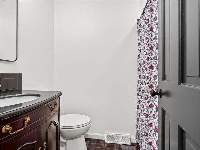 1229 Michele Drive, Excelsior Springs, MO 64024