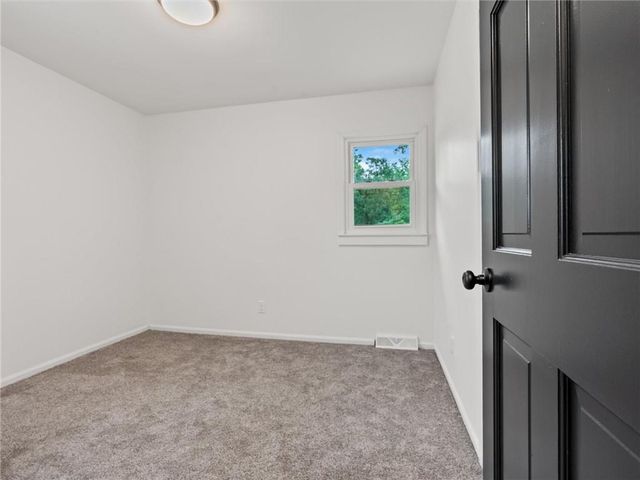1229 Michele Drive, Excelsior Springs, MO 64024