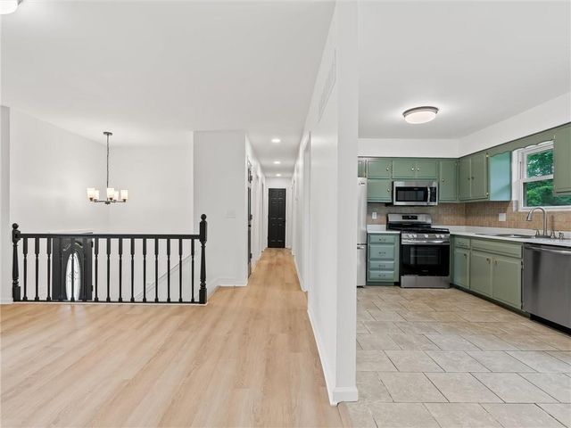 1229 Michele Drive, Excelsior Springs, MO 64024