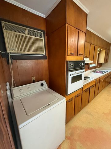 103 Elizabeth Ave., Petal, MS 39465