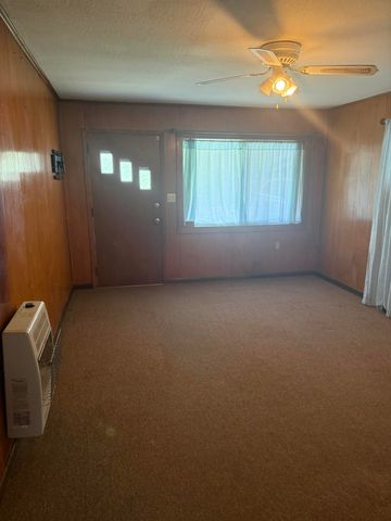 103 Elizabeth Ave., Petal, MS 39465