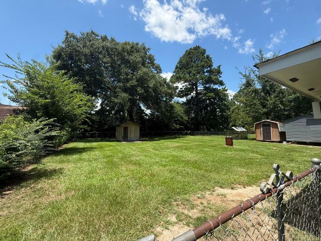 103 Elizabeth Ave., Petal, MS 39465