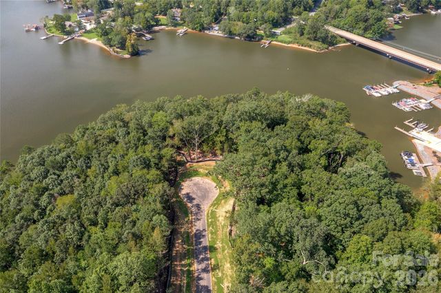 907 Osprey Bluff Court 1, Belmont, NC 28012