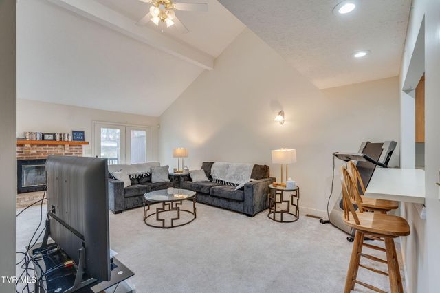 780 Hamilton Road Apt H6, Blountville, TN 37617