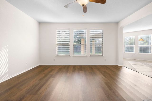 20307 Hillbrook Park, San Antonio, TX 78259