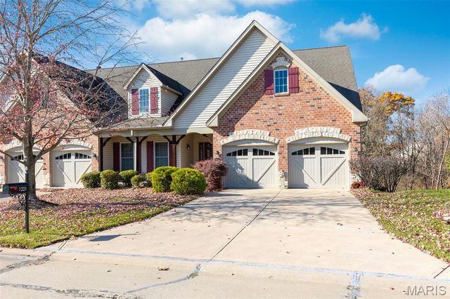 1221 Silver Fern Drive, Lake St Louis, MO 63367