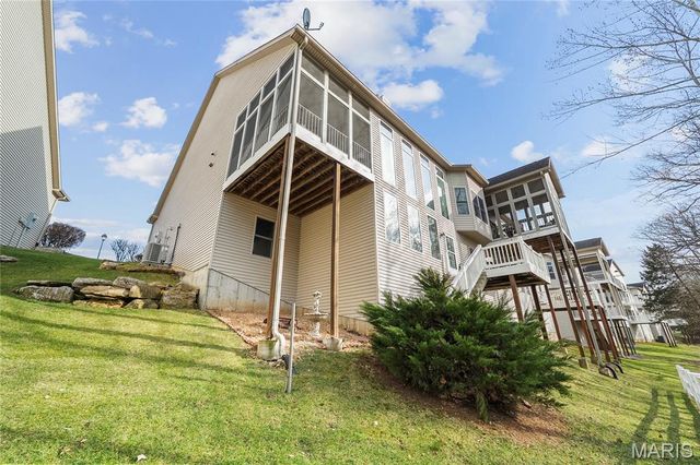 1221 Silver Fern Drive, Lake St Louis, MO 63367